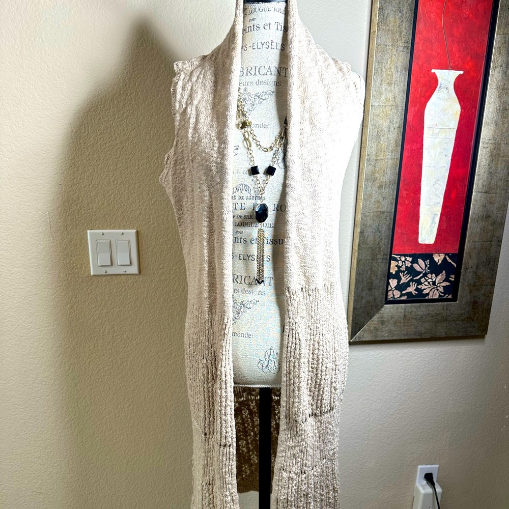 Caslon (Nordstrom brand) knit cardigan vest